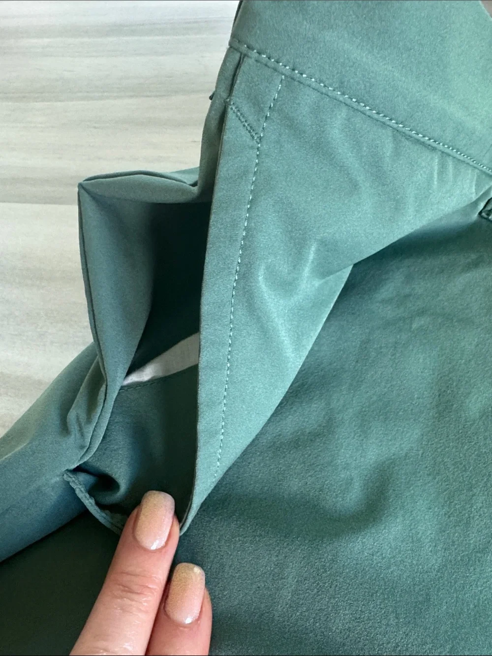 Men's J Crew 7” tech shorts - Sage Green